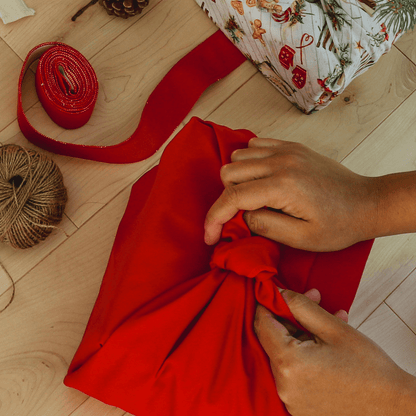 IMPARFAIT - Emballage cadeau réutilisable Furoshiki - Rouge