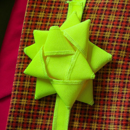 IMPARFAIT - Chou à cadeau en tissu - Jaune fluo